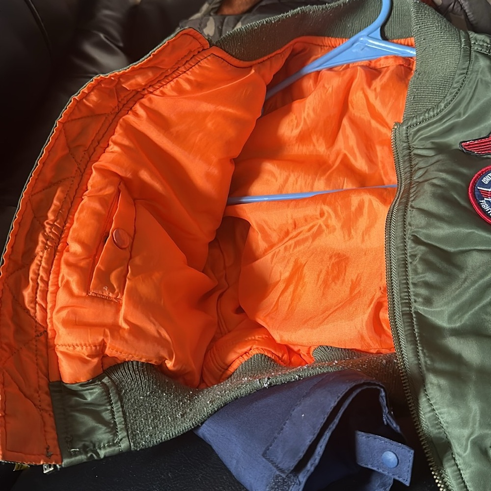 Flight Jacket - Picture 4 of 4